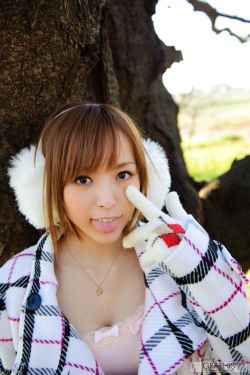 女虐女跪在闺蜜胯下喝尿vk