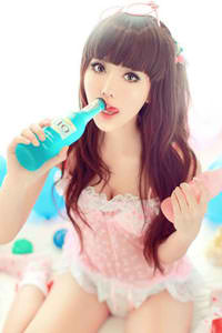 日本少妇被爽到高潮无码